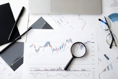 Fuzzy analysis of the stock market